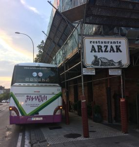 Autobuses Juantxu en Restaurante Arzak